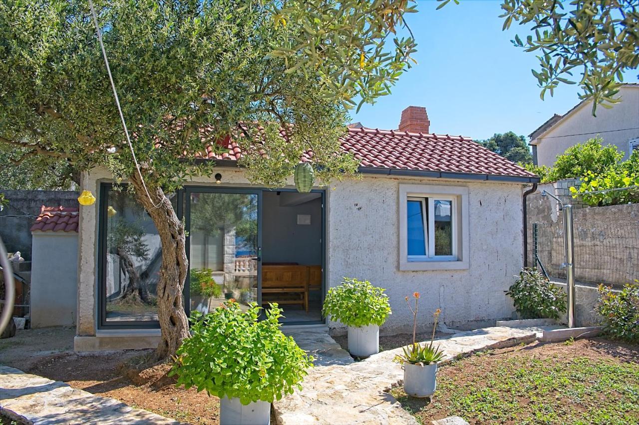 Apartman Nikica Postira Dış mekan fotoğraf