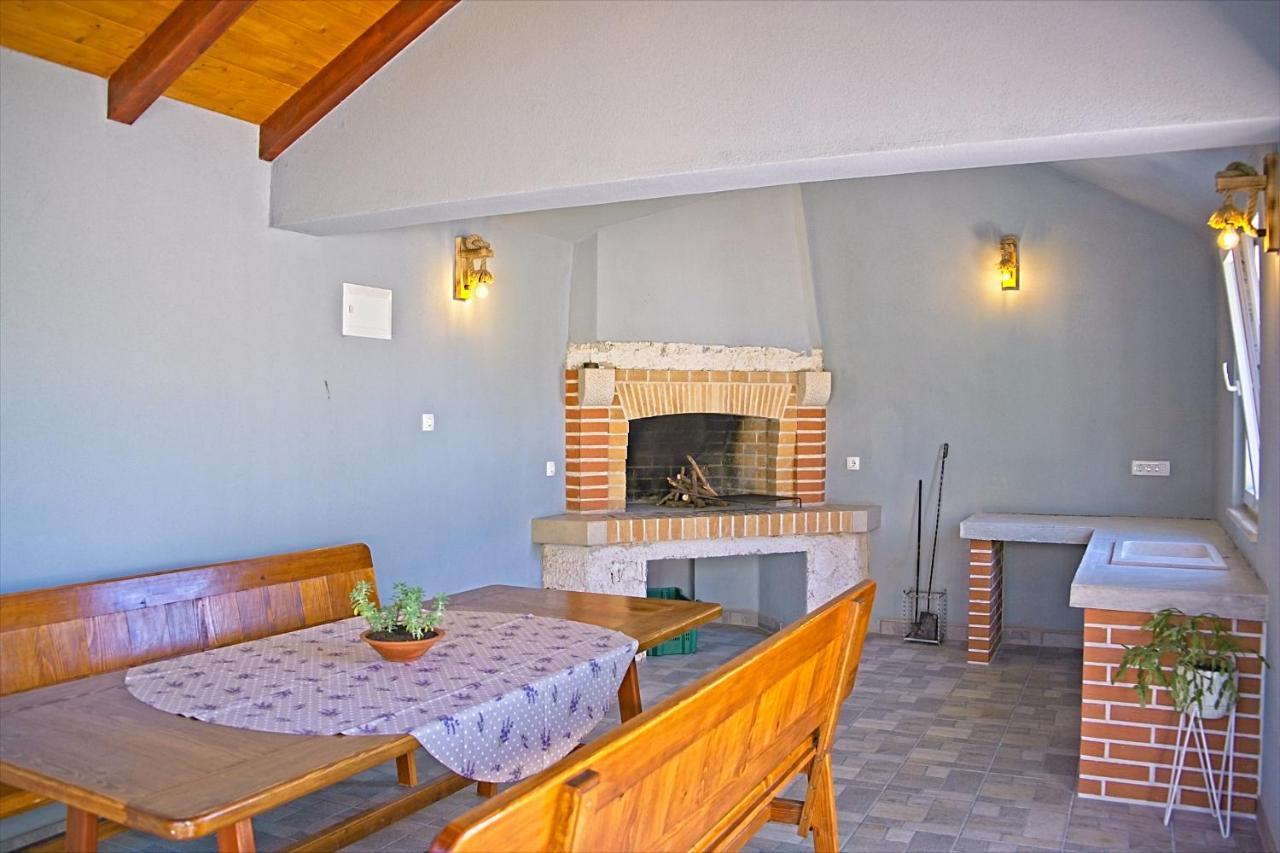 Apartman Nikica Postira Dış mekan fotoğraf