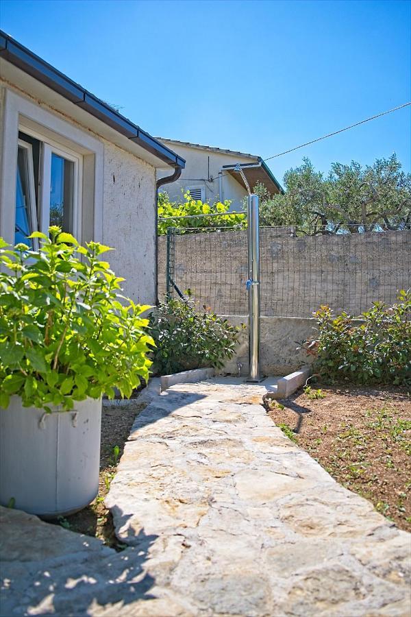 Apartman Nikica Postira Dış mekan fotoğraf