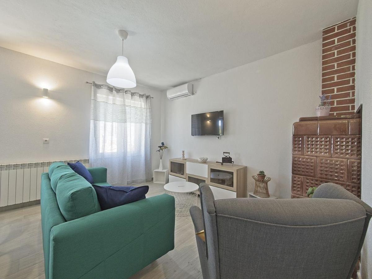Apartman Nikica Postira Dış mekan fotoğraf