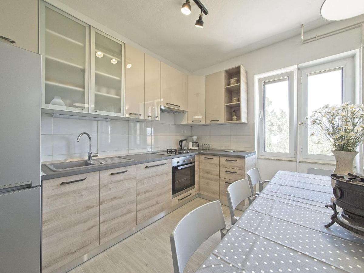 Apartman Nikica Postira Dış mekan fotoğraf