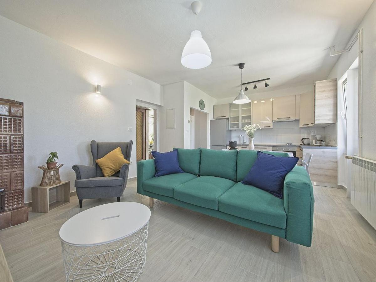 Apartman Nikica Postira Dış mekan fotoğraf