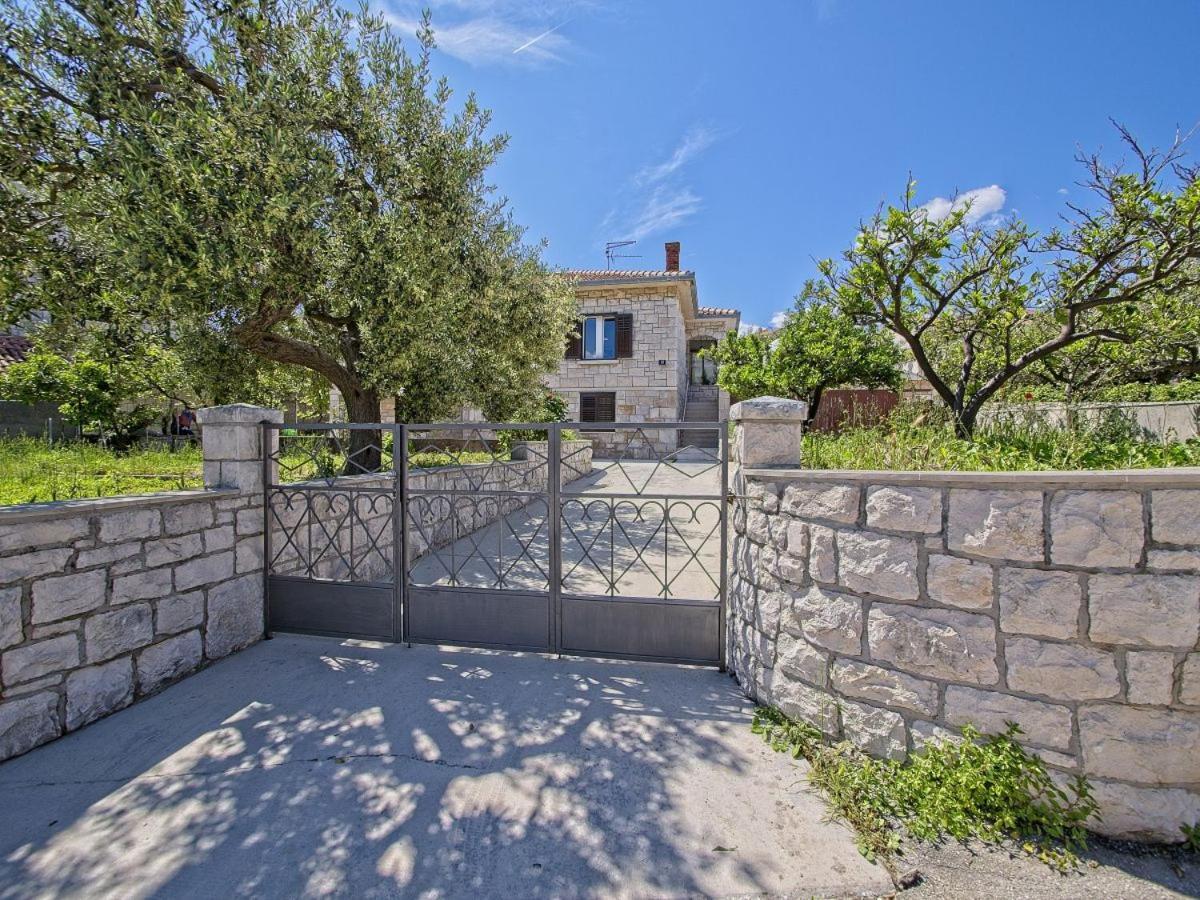 Apartman Nikica Postira Dış mekan fotoğraf